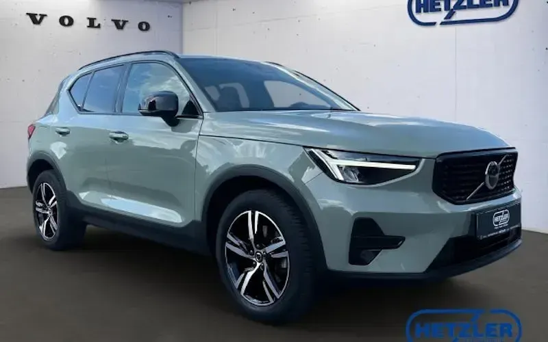 Gebraucht Volvo XC40 Plus 197 PS (144 kW) 2023 Grün SUV