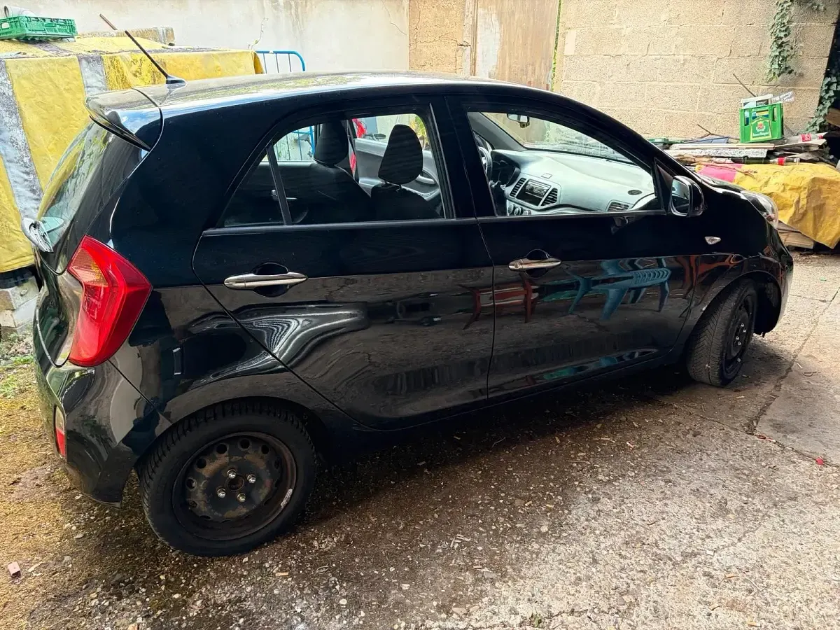 Gebraucht Kia Picanto 69 PS (50 kW) 2015 Schwarz Kleinwagen