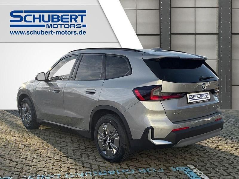 Gebraucht BMW iX1 Shadowline 150 kW (204 PS) 2025 Silber SUV