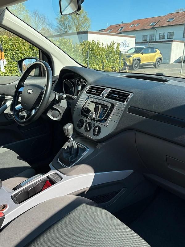 Gebraucht Ford Kuga 140 PS (102 kW) 2012 Grau SUV