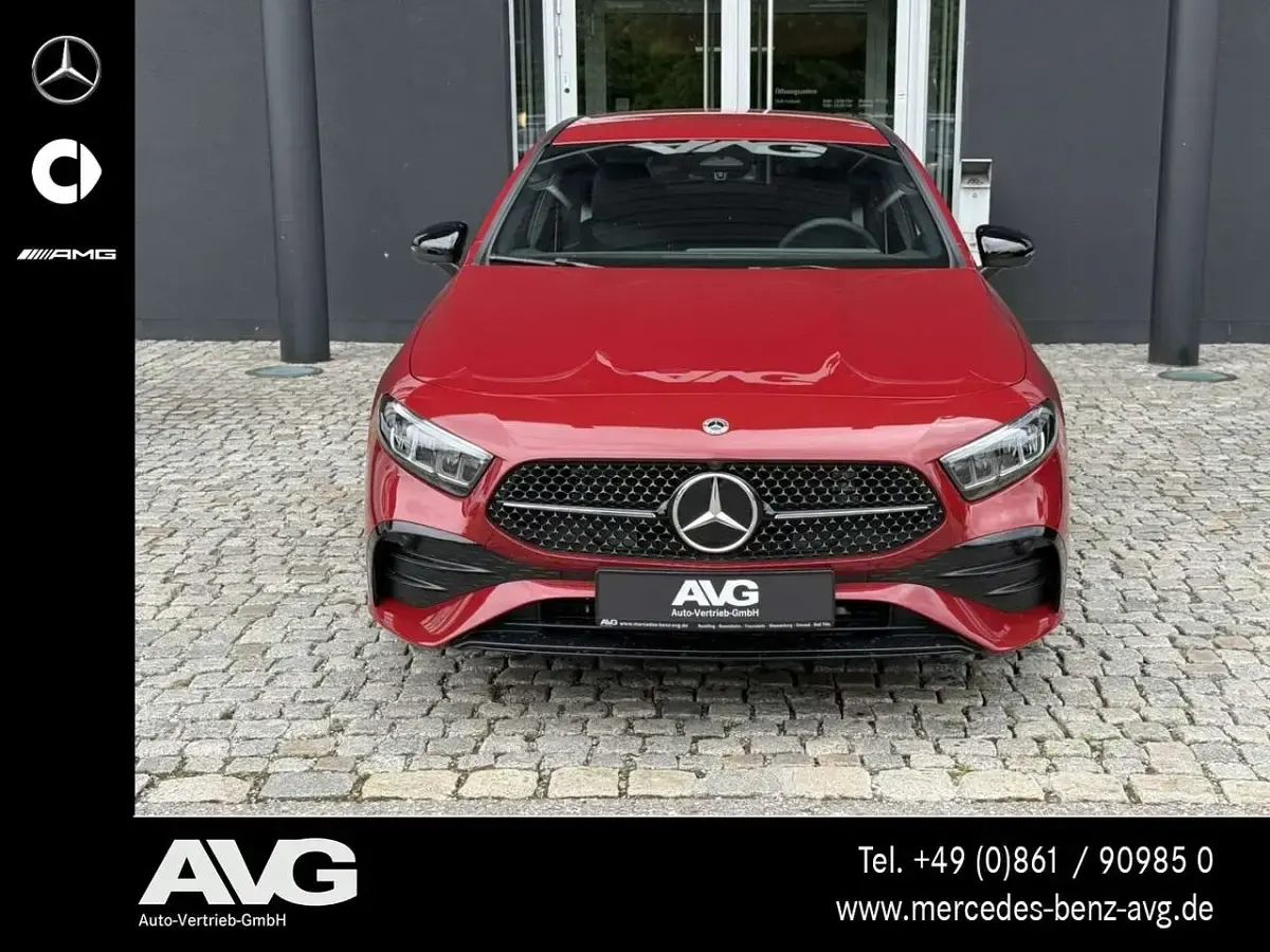 Gebraucht Mercedes A200 AMG 163 PS (119 kW) 2025 Rot Limousine