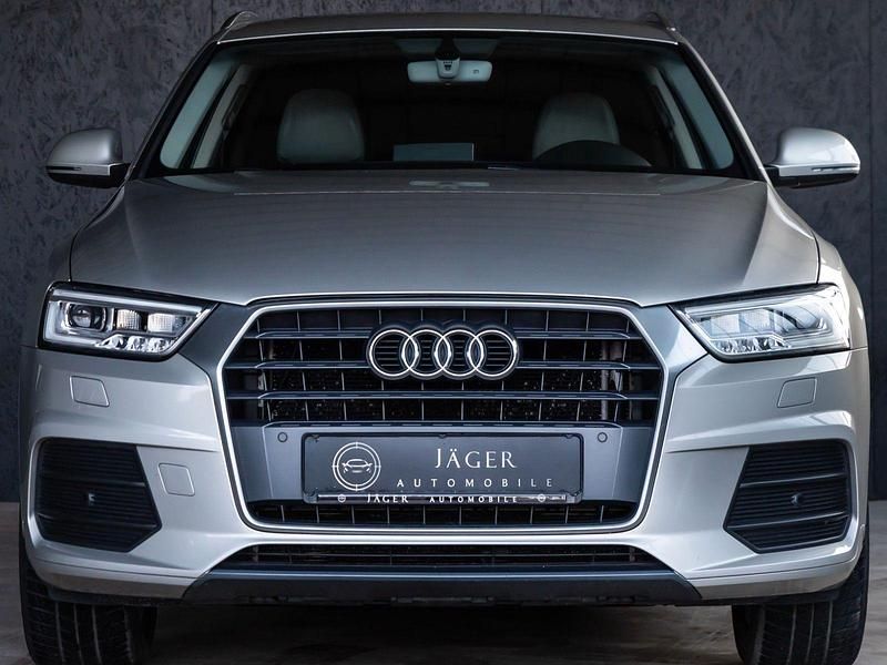 Gebraucht Audi Q3 S-Line 150 PS (110 kW) 2015 Silber SUV