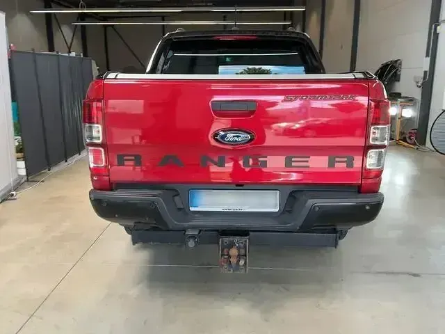 Gebraucht Ford Ranger 212 PS (155 kW) 2022 Rot Pickup