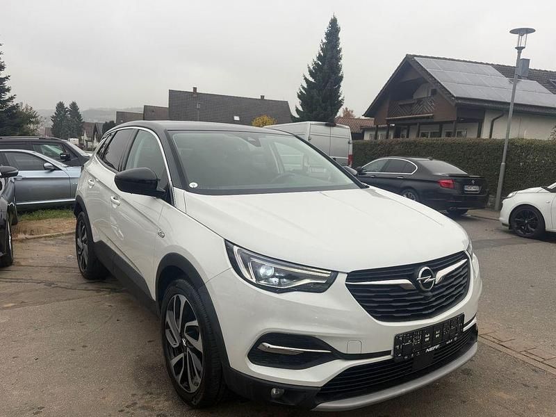 Weiß Gebraucht 2018 Opel Grandland X SUV | 9.499 € (Fairer Preis) - Bild 1/4