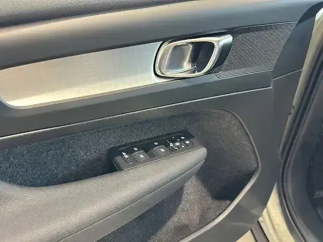 Gebraucht Volvo XC40 Core 2024 Grün SUV