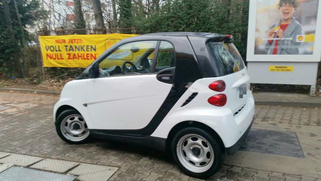 Gebraucht Smart ForTwo Coupé 54 PS (39 kW) 2010 Weiß Coupé