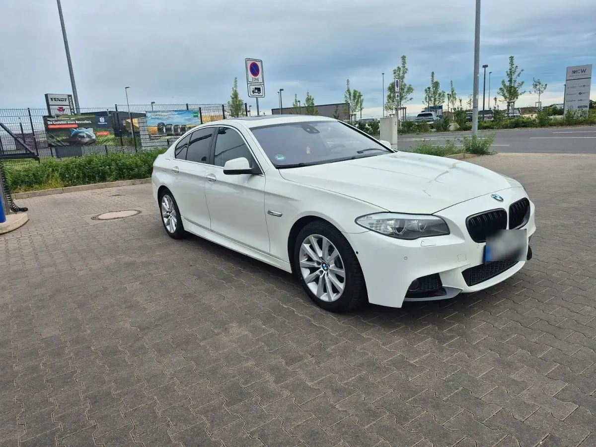 Używany BMW 520 Efficient Dynamics 184 KM (135 kW) 2012 Biały Sedan/Limuzyna