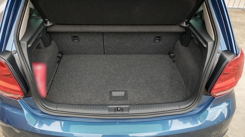 Gebraucht VW Polo 60 PS (44 kW) 2015 Blau Kleinwagen