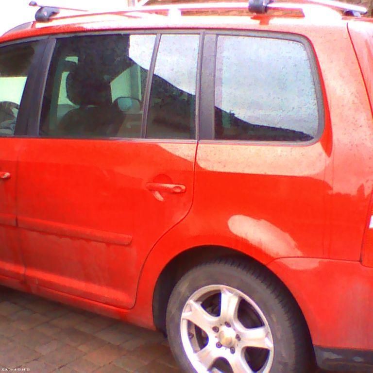 Gebraucht VW Touran Basis 116 PS (85 kW) 2003 Rot Van / Kleinbus