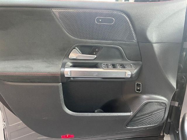 Gebraucht Mercedes GLB220 Advanced 190 PS (139 kW) 2020 Mountaingrau SUV