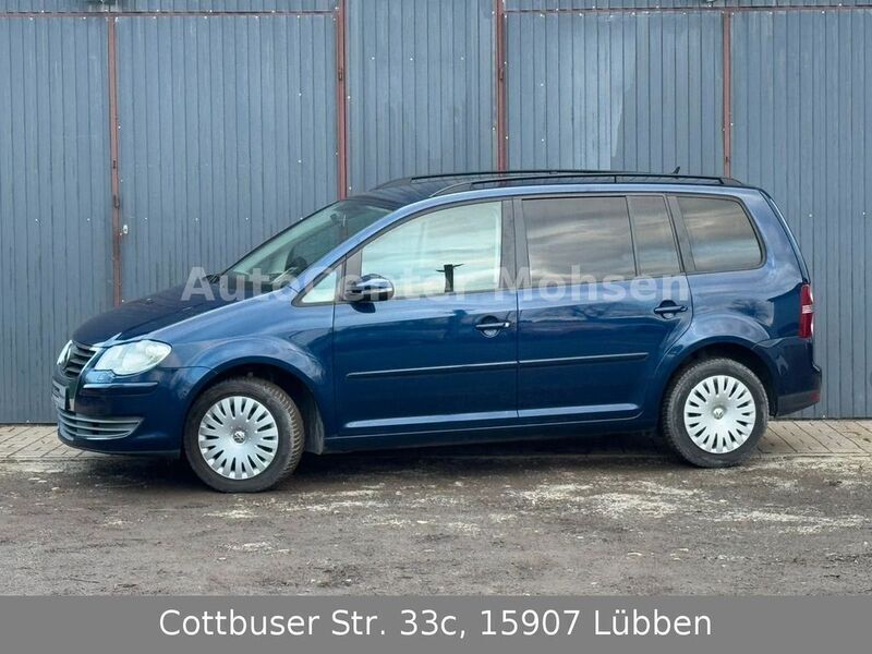 Blau Gebraucht 2009 VW Touran Trendline Van / Kleinbus | 4.499 € (Fairer Preis) - Bild 1/4