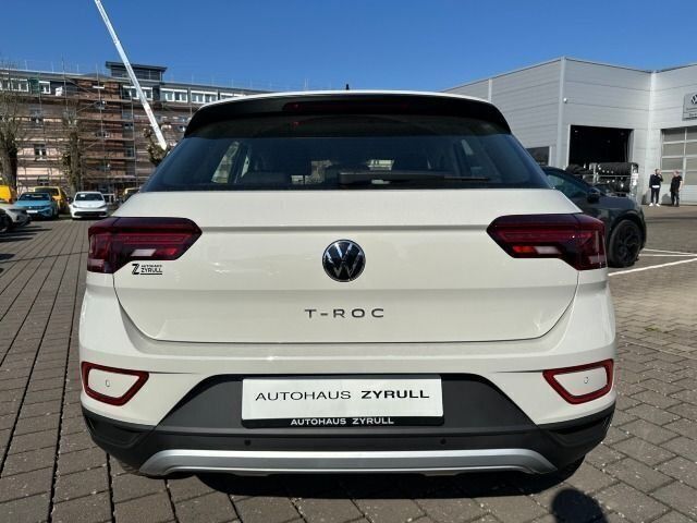 Neu VW T-Roc Basis 116 PS (85 kW) 2025 Grau SUV