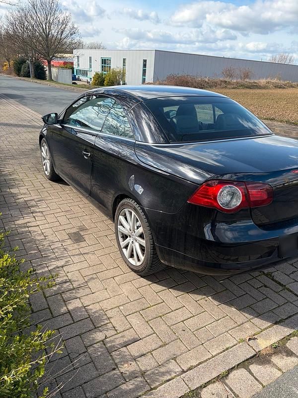 Gebraucht VW Eos Edition 122 PS (89 kW) 2009 Schwarz Cabrio