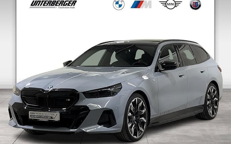 Gebraucht BMW i5 Performance 442 kW (601 PS) 2025 M brooklyn grau Kombi