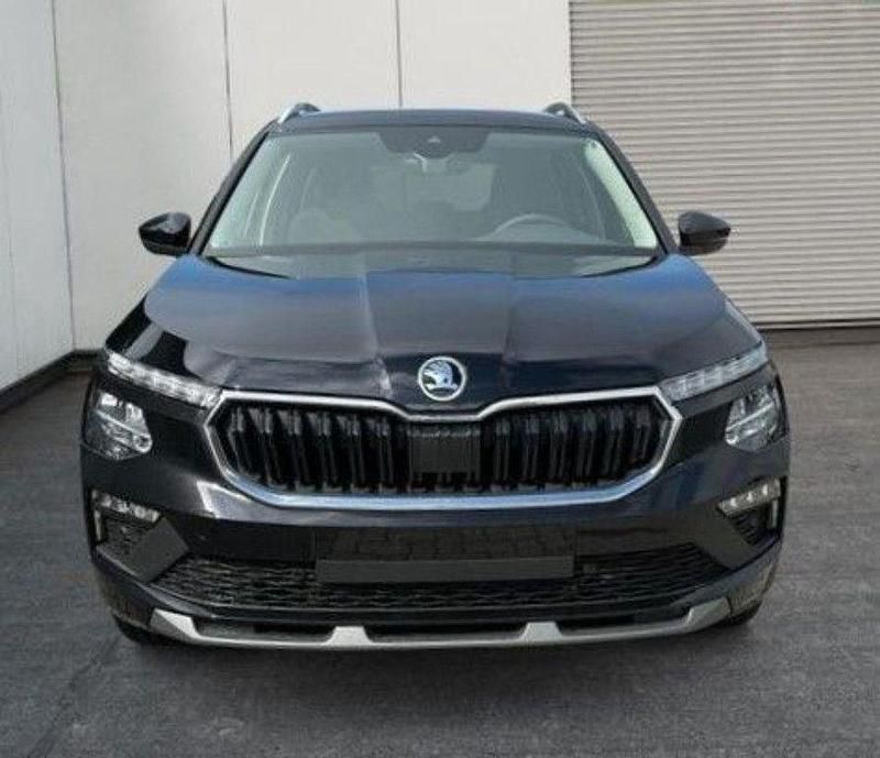 Grau Neu 2025 Skoda Kamiq Selection SUV | 24.890 € (Fairer Preis) - Bild 1/4