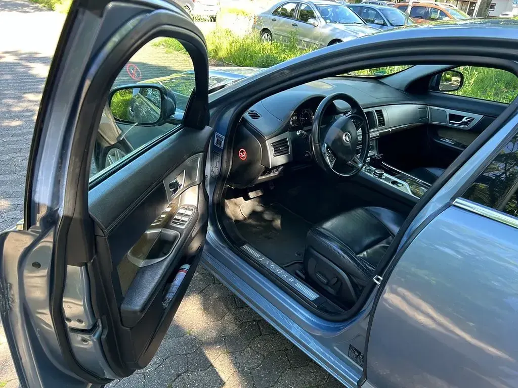 Używany Jaguar XF 200 KM (147 kW) 2013 Sedan/Limuzyna
