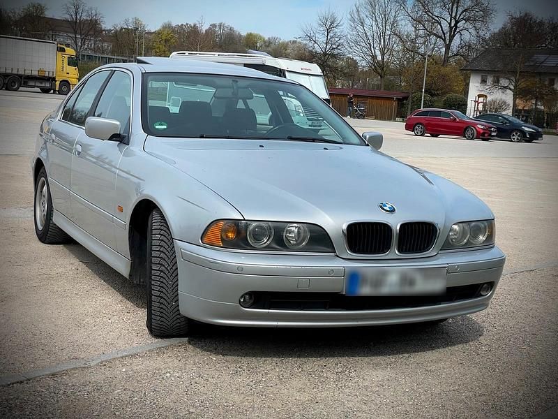 Usata BMW 520 170 CV (125 kW) 2002 Argento Berlina