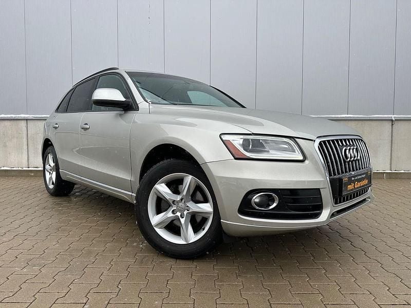 Grau Gebraucht 2016 Audi Q5 SUV | 16.750 € (Superpreis) - Bild 1/4