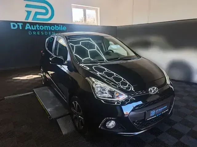 Gebraucht Hyundai i10 Passion 87 PS (63 kW) 2016 Andere Kleinwagen