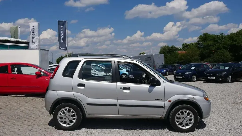 Gebraucht Suzuki Ignis 83 PS (61 kW) 2001 Silber Kleinwagen