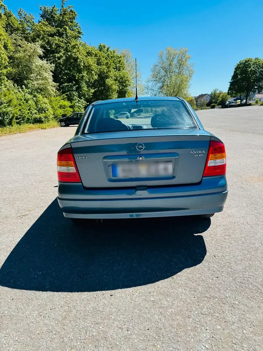 Second-hand Opel Astra 101 CP (74 kW) 1999 Albastru Berlinǎ