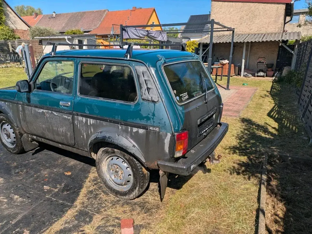 Gebraucht Lada niva 2011 SUV