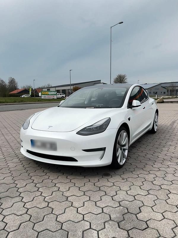 Gebraucht Tesla Model 3 330 kW (449 PS) 2021 Weiß Limousine