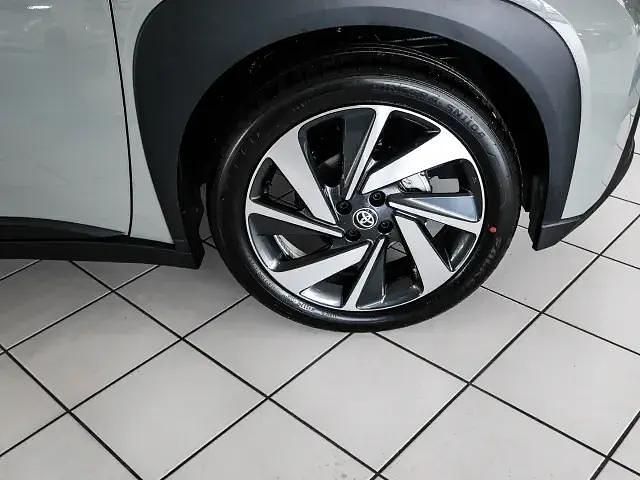 Gebraucht Toyota Aygo X-plore 72 PS (52 kW) 2024 Gruen Kleinwagen