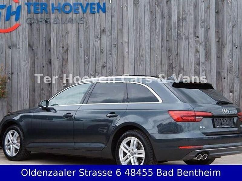 Gebraucht Audi A4 Sport 190 PS (139 kW) 2016 Grau Kombi