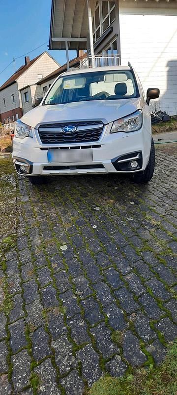 Gebraucht Subaru Forester 140 PS (102 kW) 2017 Weiß SUV