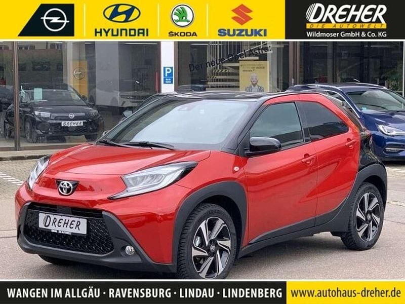 Rot Gebraucht 2024 Toyota Aygo x-style Kleinwagen | 17.590 € (Superpreis) - Bild 1/4