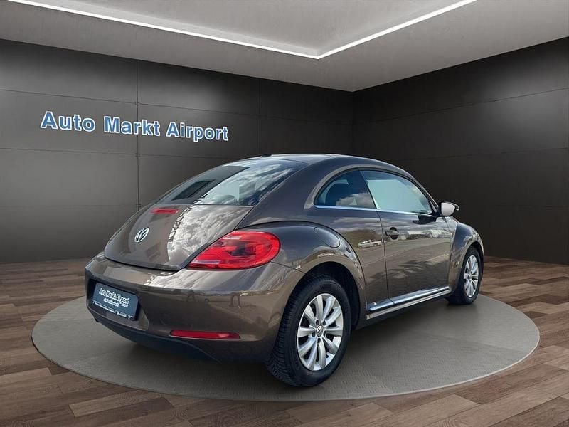 Gebraucht VW Beetle Design 105 PS (77 kW) 2012 Braun Kleinwagen