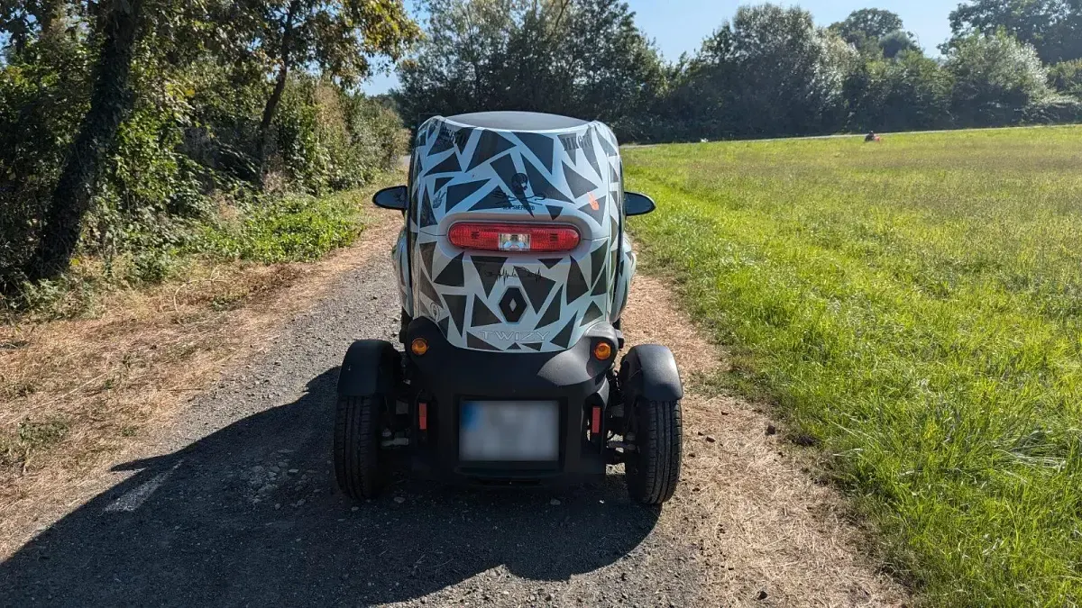 Gebraucht Renault Twizy Intens 13 kW (18 PS) 2018 Weiß Kleinwagen