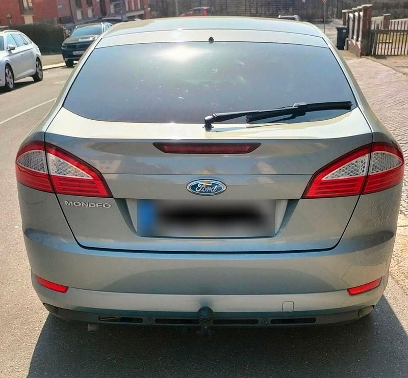 Gebraucht Ford Mondeo Ghia 145 PS (106 kW) 2007 Grau Limousine
