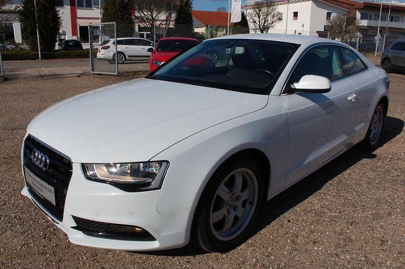 Second-hand Audi A5 S-Line 177 CP (130 kW) 2014 Alb Coupe