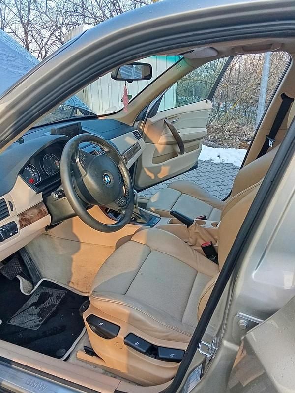 Gebraucht BMW X3 177 PS (130 kW) 2009 Gold SUV