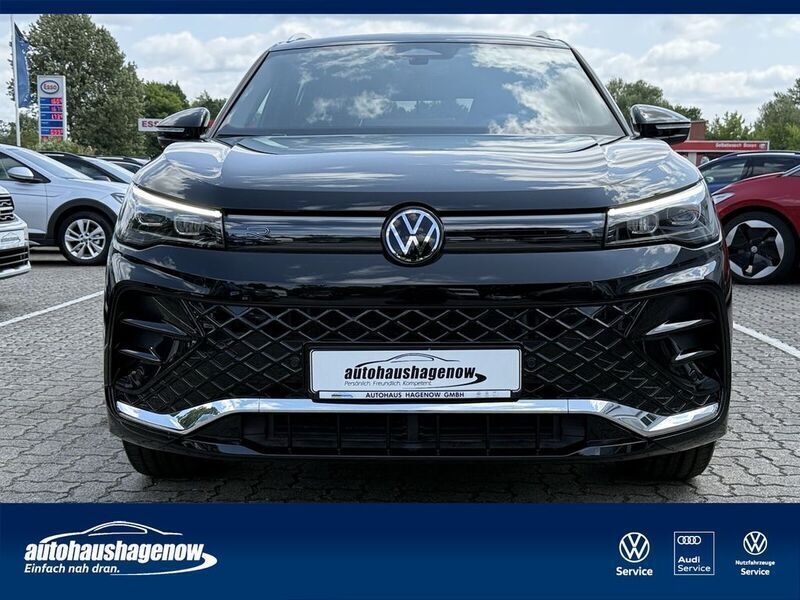 Grün Neu 2025 VW Tiguan R-line SUV | 55.900 € (Teuer) - Bild 1/4