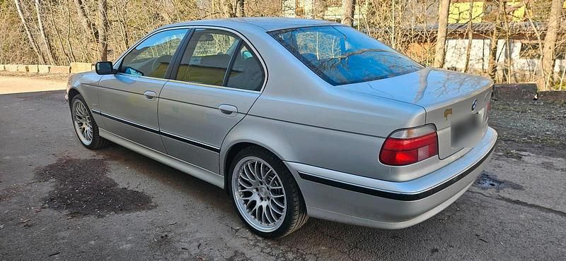 Gebraucht BMW 523 170 PS (125 kW) 2000 Silber Limousine