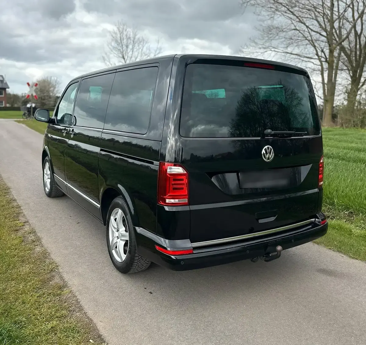 Usata VW T6 Highline 2015 Nero Furgone