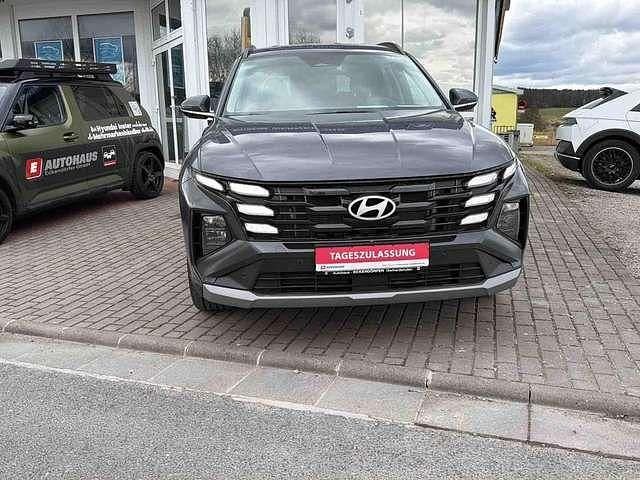 Neu Hyundai Tucson Trend 150 PS (110 kW) 2025 Ecotronic grey SUV
