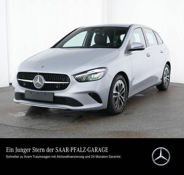 Lack hightechsilber Gebraucht 2024 Mercedes B200 Progressive Van / Kleinbus | 31.250 € (Fairer Preis) - Bild 1/4