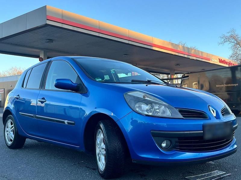 Gebraucht Renault Clio II 90 PS (66 kW) 2006 Blau Kleinwagen