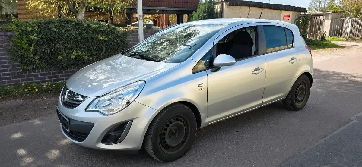 Gebraucht Opel Corsa 90 PS (66 kW) 2011 Grau Kleinwagen