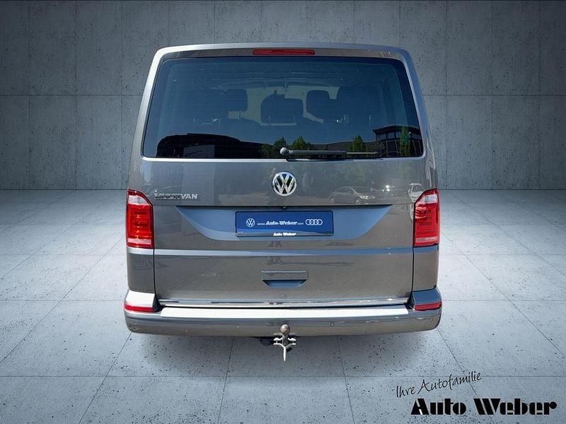 Second-hand VW Multivan Highline 199 CP (146 kW) 2019 Gri Monovolum