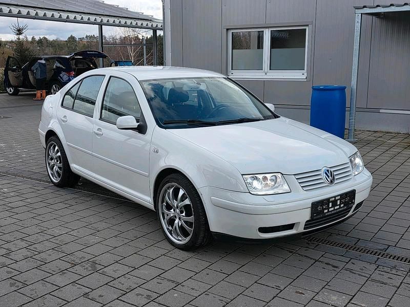 Gebraucht VW Bora 116 PS (85 kW) 2001 Weiß Limousine