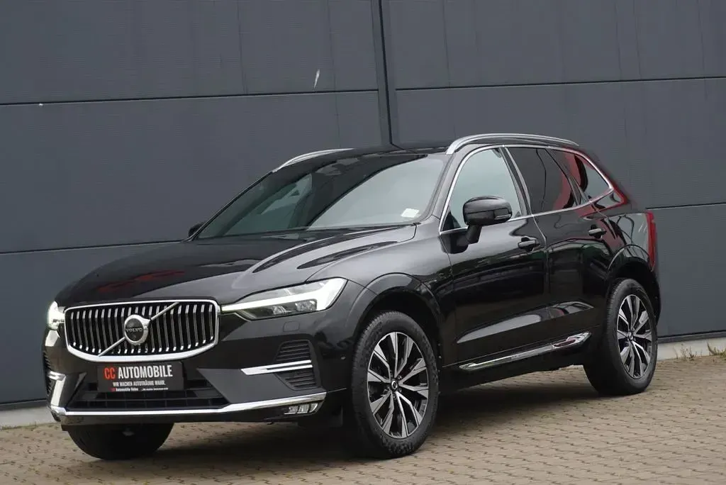 Gebraucht Volvo XC60 Plus 197 PS (144 kW) 2023 Schwarz SUV