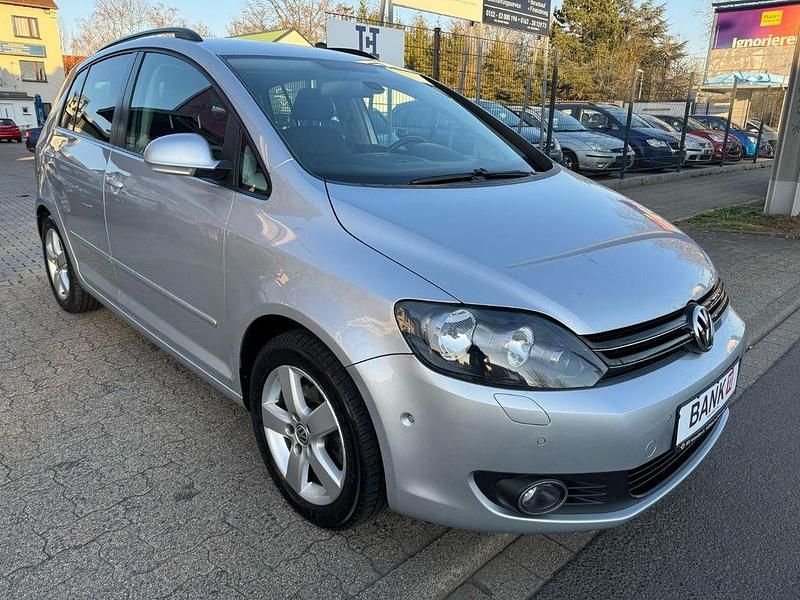 Silber Gebraucht 2010 VW Golf Plus Cross Team Van / Kleinbus | 7.999 € (Teuer) - Bild 1/4