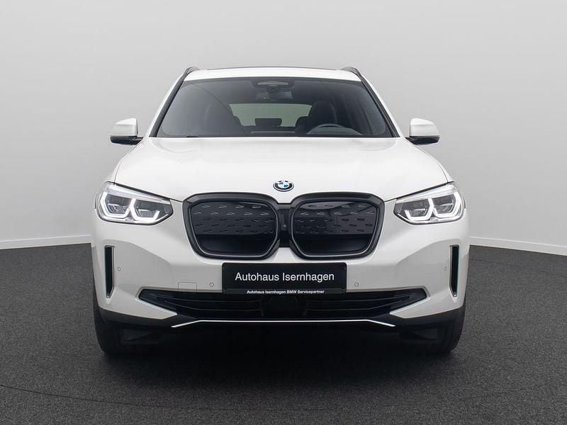 Gebraucht BMW iX3 Impressive 210 kW (286 PS) 2021 Weiß SUV
