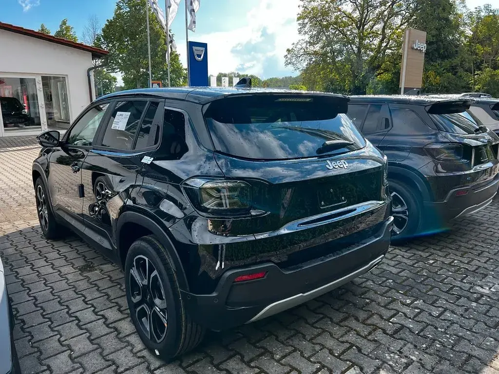 Neu Jeep Avenger Summit 101 PS (74 kW) 2026 Schwarz SUV