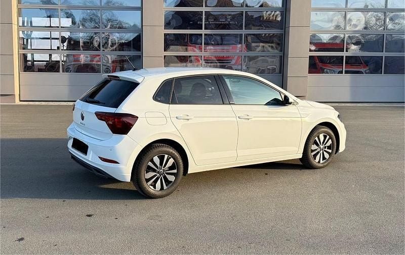 Gebraucht VW Polo Move 95 PS (69 kW) 2024 Weiß Kleinwagen